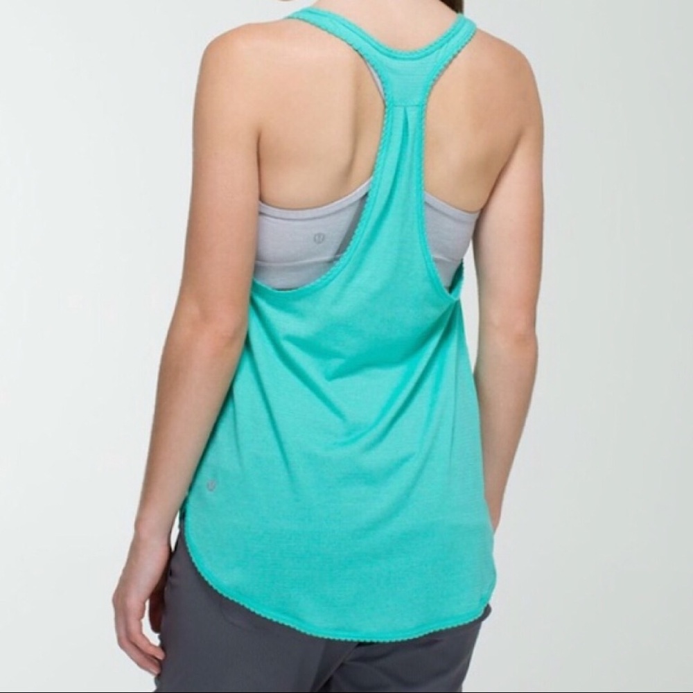 Lululemon 105 F Singlet in Silver Bali Breeze